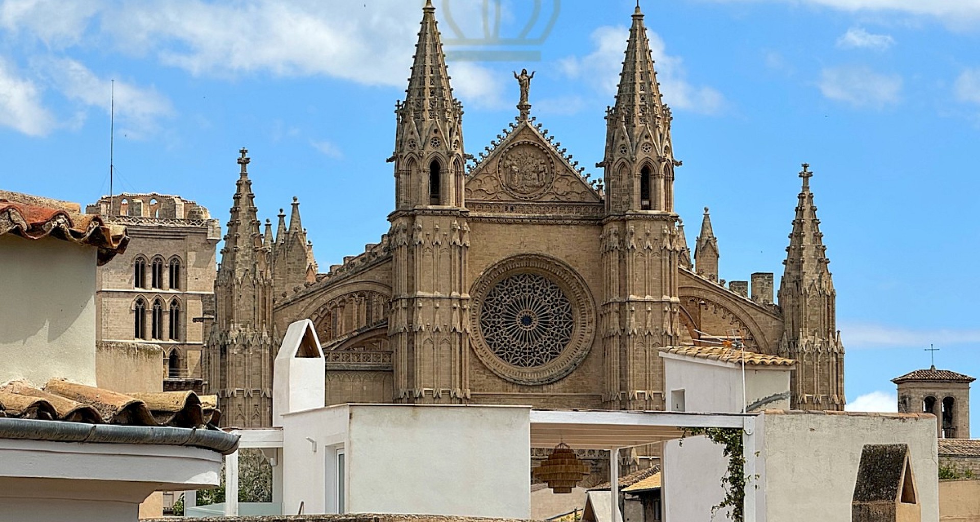 KROHN & LUEDEMANN Renoviertes Luxus Apartment in Palma Altstadt nähe Borne und der Kathedrale kaufen 