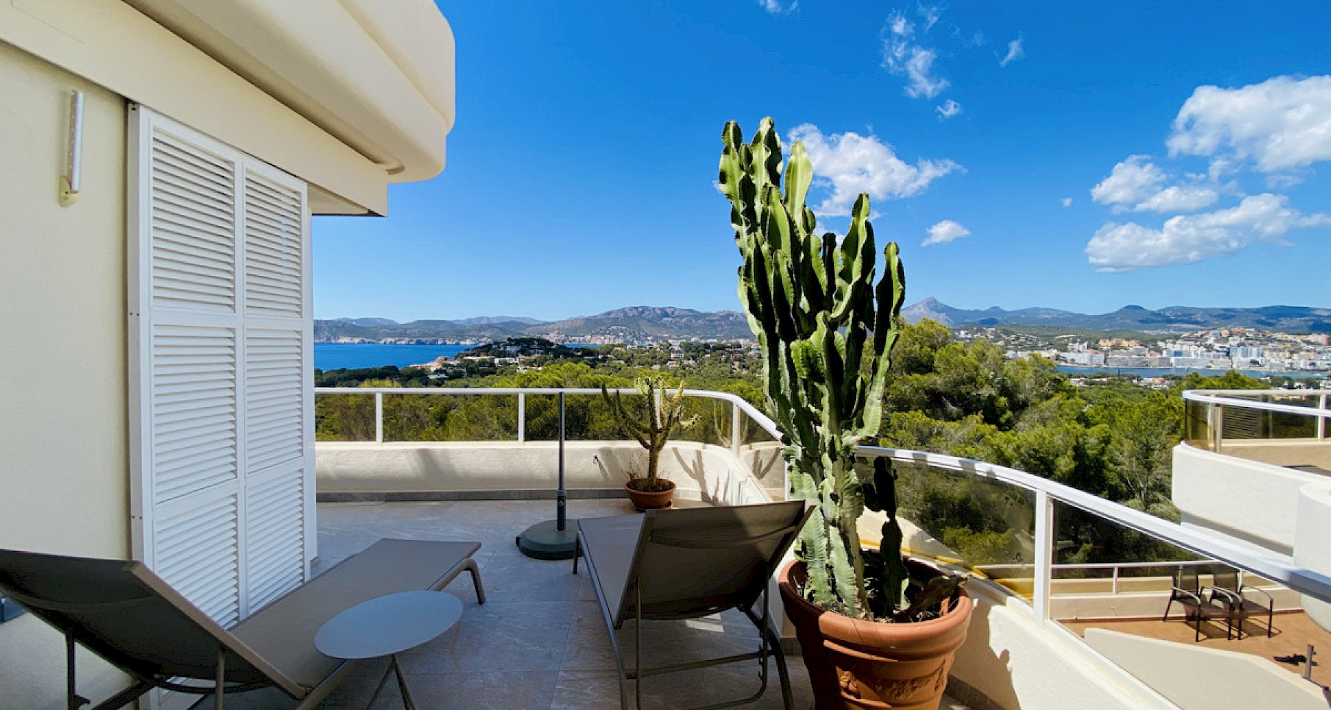 KROHN & LUEDEMANN Appartement avec vue sur la mer, très bien situé à Santa Ponsa 