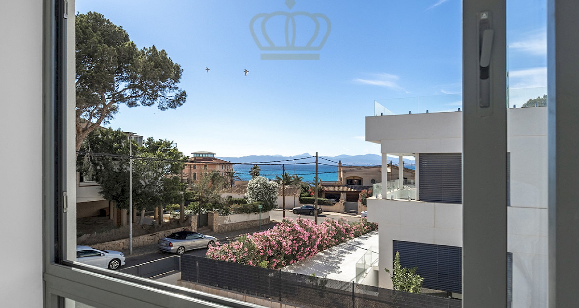 KROHN & LUEDEMANN Schöne Neubau Villa in zweiter Linie zum Meer in Son Veri nahe Palma 