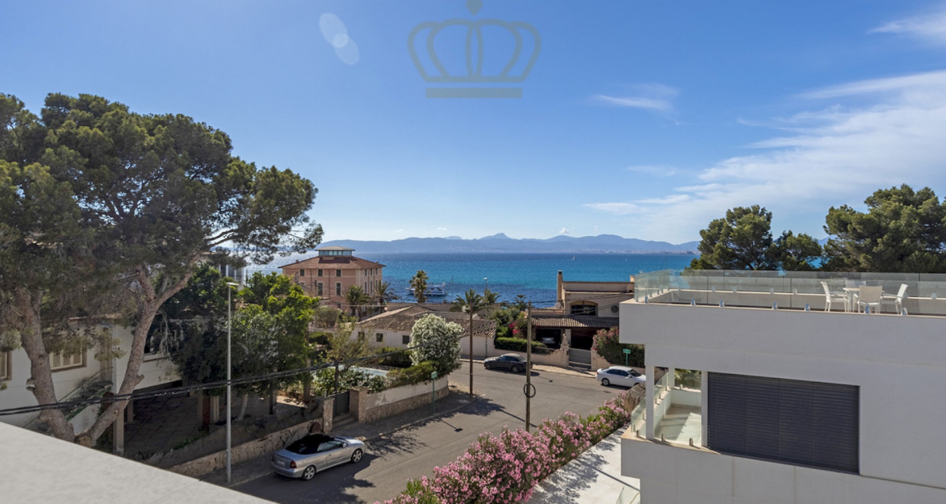 KROHN & LUEDEMANN Schöne Neubau Villa in zweiter Linie zum Meer in Son Veri nahe Palma 