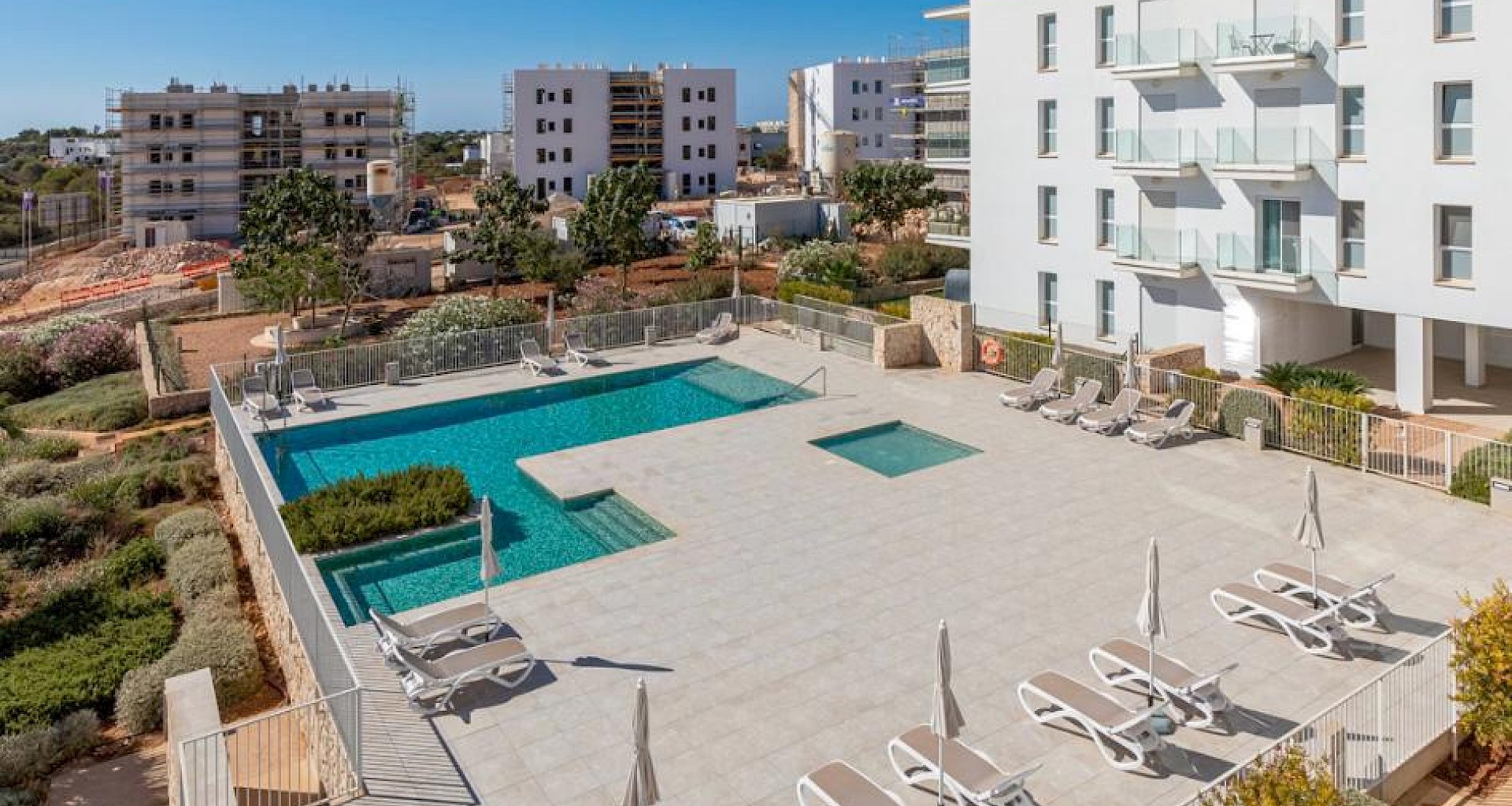 KROHN & LUEDEMANN Appartement neuf à Cala d'Or dans un endroit privilégié au-dessus de la marina, près de la plage 